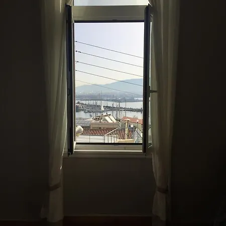 Mikrolimano Historical Luxury Villa Pire